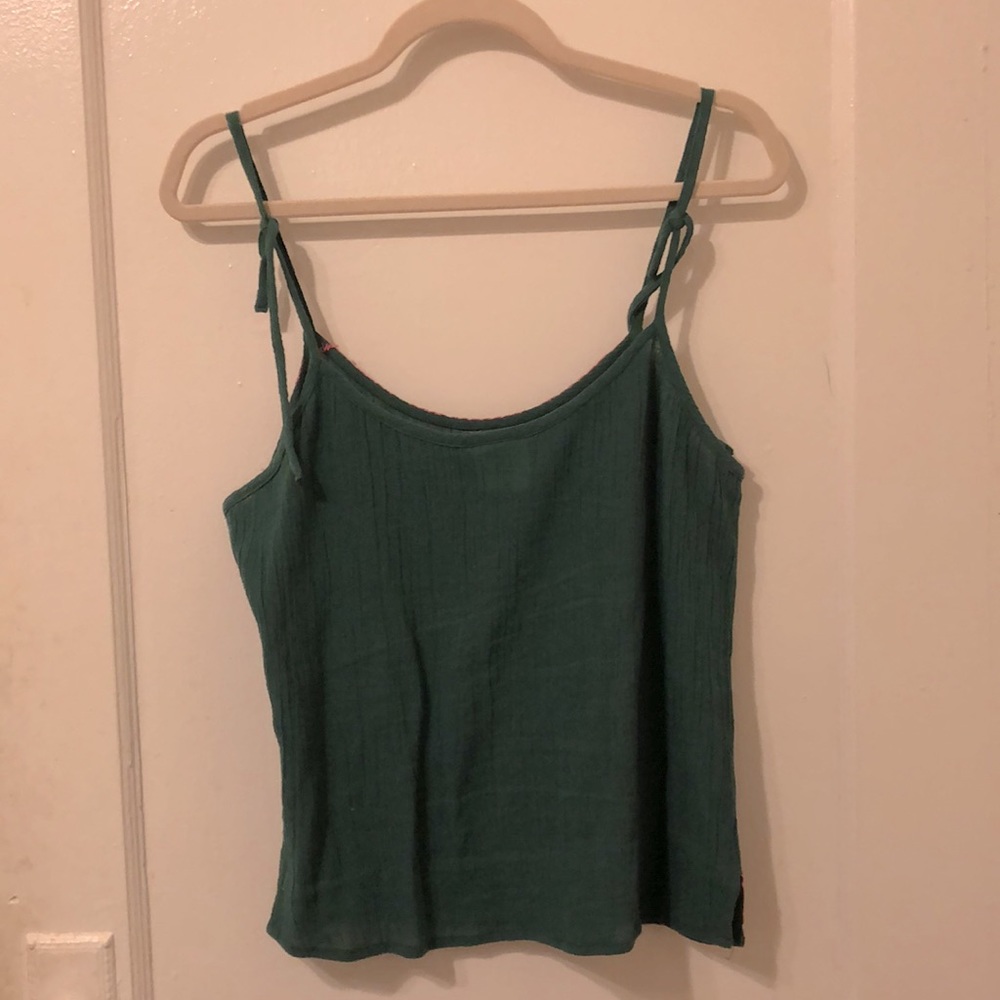 Embroidered Tank - Picture 4 of 4